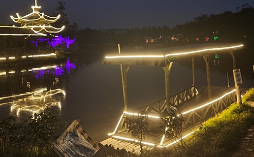 基地田園風(fēng)光夜景